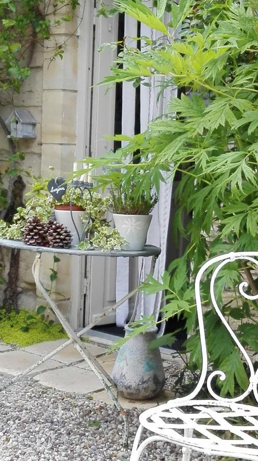 La Malposte Bed & Breakfast Reviers Luaran gambar