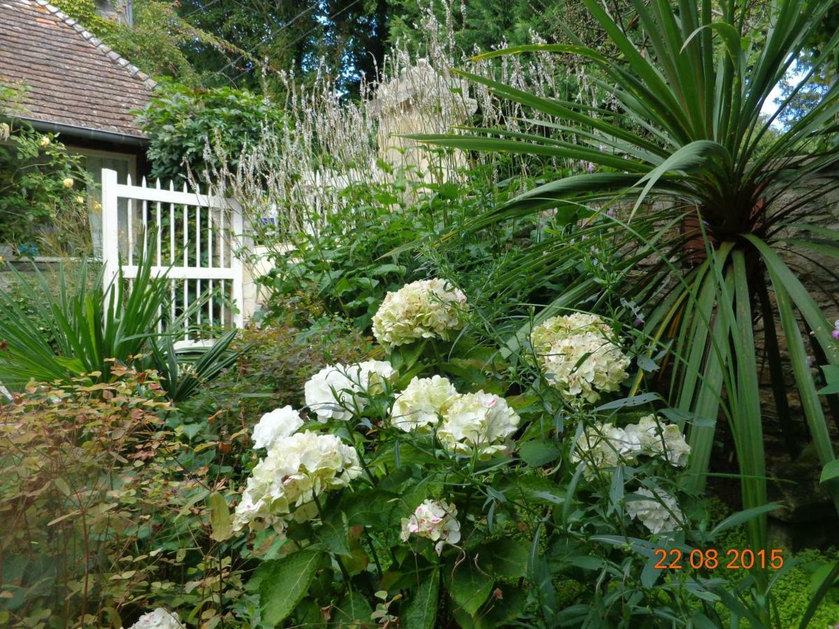 La Malposte Bed & Breakfast Reviers Luaran gambar